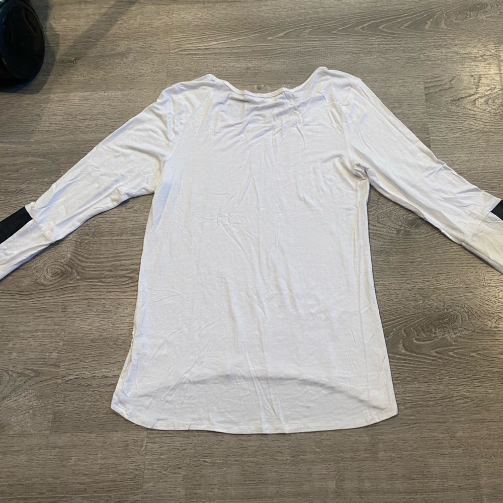 Niki Minaj white long sleeve with black elbow 100% cotton